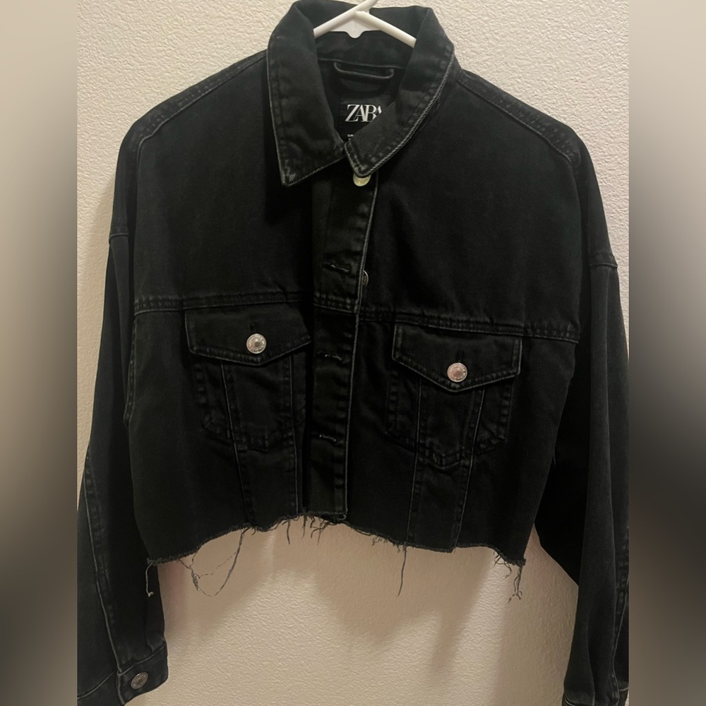Zara Black Cropped Denim Jacket